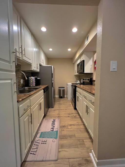 Beautiful/Spacious 2 Bedroom Houston Near Galleria Exterior photo